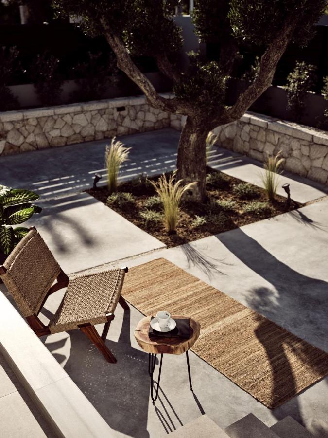 Noema Villa - Stylish Villa With Scenic Serenity, By Zantewize Sarakinadhon Экстерьер фото